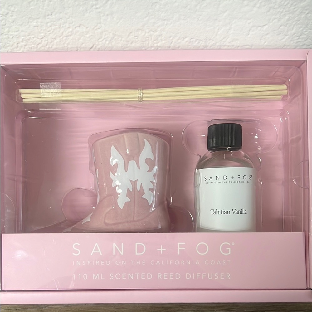 NWT SAND + FOG Tahitian Vanilla Reed Diffuser Set